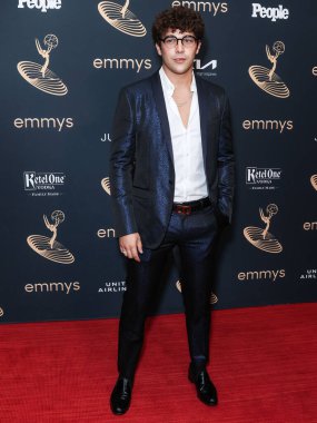 Amerikalı şarkıcı ve söz yazarı Austin Mahone, 9 Eylül 2022 tarihinde Kuzey Hollywood 'da bulunan Televizyon Akademisi' nin 74. Yıllık Primetime Emmy Ödülleri Performans Nominee Kutlaması 'na geldi.