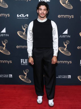 Amerikalı aktör Aaron Dominguez, 9 Eylül 2022 'de Kuzey Hollywood, Los Angeles' ta düzenlenen Televizyon Akademisi 'nin 74. Yıllık Emmy Ödülleri Performans Nominee Kutlaması' na geldi.