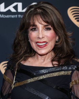 Amerikalı aktris Kate Linder, 9 Eylül 2022 'de Kuzey Hollywood, Los Angeles' ta düzenlenen Televizyon Akademisi 'nin 74. Yıllık Emmy Ödülleri Performans Nominee Kutlaması' na geldi.