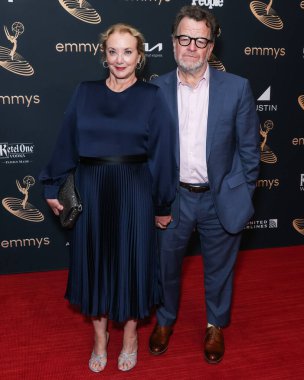 Amerikalı aktris J. Smith-Cameron (Jean Isabel Smith) ve kocası / Amerikalı film yönetmeni Kenneth Lonergan, Televizyon Akademisi 'nin Televizyon Akademisi' nde düzenlenen 74. 