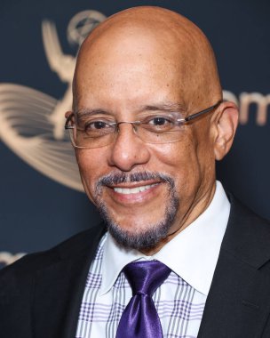 Pennsylvania Eyalet Senatosu Üyesi Senatör Vincent Hughes (Vincent J. Hughes) Televizyon Akademisi 'nin 74. Yıllık Primetime Emmy Ödülleri Performans Adayları Akademisi' ne geldi.