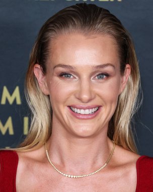 Yazar Elizabeth Gilpin, The Hollywood Reporter ve SAG-AFTRA 'nın 74. Geleneksel Emmy Ödülleri' Emmy Adayları Gecesi 'ne 10 Eylül 2022' de 8899 Beverly 'de Batı Hollywood, Los Angeles, Kaliforniya, ABD' de düzenlenen Penthouse 'da geldi.