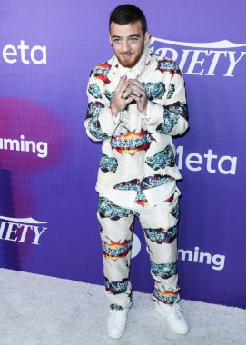 Amerikalı aktör Angus Cloud, 11 Ağustos 2022 'de NeueHouse Los Angeles, Los Angeles' ta düzenlenen Facebook Oyunuyla Sunulan Genç Hollywood Kutlamalarının Gücü 2022 'ye ulaştı..