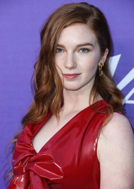 Amerikalı aktris Annalise Basso, 11 Ağustos 2022 'de Hollywood, Los Angeles, Kaliforniya, ABD' de düzenlenen NeueHouse Los Angeles 'ta düzenlenen Facebook Oyun Sunan Genç Hollywood Kutlamasının 2022 Gücüne ulaştı.. 