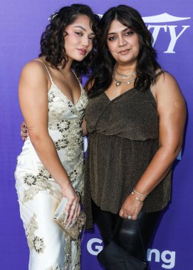 Avani Gregg ve annesi Anisha Gregg, 11 Ağustos 2022 'de Hollywood, Los Angeles, Kaliforniya, ABD' de NeueHouse Los Angeles 'ta düzenlenen Genç Hollywood Kutlamalarının Gücü 2022' ye geldiler.. 