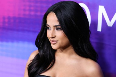 Amerikalı şarkıcı Becky G (Rebbeca Marie Gomez), 11 Ağustos 2022 tarihinde Hollywood, Los Angeles, Kaliforniya, ABD 'de düzenlenen NeueHouse Los Angeles' ta düzenlenen Genç Hollywood Oyunları 'nın 2022 Power of Young Hollywood Kutlaması' na geldi..