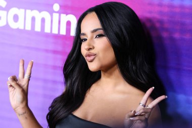 Amerikalı şarkıcı Becky G (Rebbeca Marie Gomez), 11 Ağustos 2022 tarihinde Hollywood, Los Angeles, Kaliforniya, ABD 'de düzenlenen NeueHouse Los Angeles' ta düzenlenen Genç Hollywood Oyunları 'nın 2022 Power of Young Hollywood Kutlaması' na geldi..