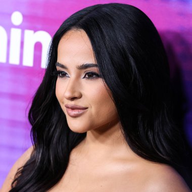 Amerikalı şarkıcı Becky G (Rebbeca Marie Gomez), 11 Ağustos 2022 tarihinde Hollywood, Los Angeles, Kaliforniya, ABD 'de düzenlenen NeueHouse Los Angeles' ta düzenlenen Genç Hollywood Oyunları 'nın 2022 Power of Young Hollywood Kutlaması' na geldi..