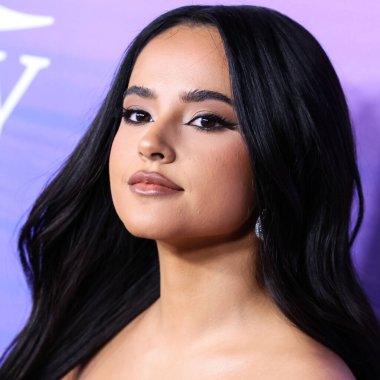 Amerikalı şarkıcı Becky G (Rebbeca Marie Gomez), 11 Ağustos 2022 tarihinde Hollywood, Los Angeles, Kaliforniya, ABD 'de düzenlenen NeueHouse Los Angeles' ta düzenlenen Genç Hollywood Oyunları 'nın 2022 Power of Young Hollywood Kutlaması' na geldi..