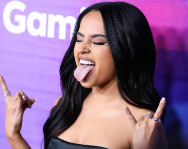 Amerikalı şarkıcı Becky G (Rebbeca Marie Gomez), 11 Ağustos 2022 tarihinde Hollywood, Los Angeles, Kaliforniya, ABD 'de düzenlenen NeueHouse Los Angeles' ta düzenlenen Genç Hollywood Oyunları 'nın 2022 Power of Young Hollywood Kutlaması' na geldi..