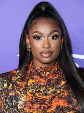 Amerikalı şarkıcı ve aktris Coco Jones, 11 Ağustos 2022 'de NeueHouse Los Angeles, Los Angeles, Los Angeles, ABD' de düzenlenen Facebook Oyun Sunan Genç Hollywood Kutlamasının 2022 Power of Young Hollywood Kutlaması 'na geldi..