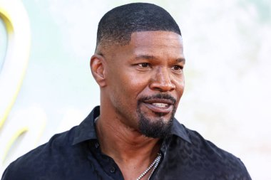 Amerikalı aktör Jamie Foxx Netflix 'in' Day Vardiyası 'nın dünya prömiyerine 10 Ağustos 2022' de Los Angeles, Kaliforniya 'da bulunan Regal Cinemas LA Live Stadyumu' nda geldi.. 