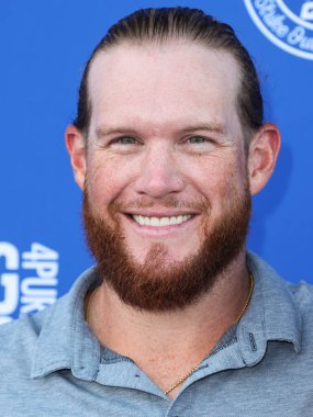 Beyzbol Ligi 'nin Los Angeles Dodgers takımının Amerikan profesyonel beyzbol atıcısı Craig Kimbrel, 8 Ağustos 2022' de Elysian Park, Los Angeles, Kaliforniya 'daki Dodger Stadyumu' nda düzenlenen Kershaw 's Challenge Pong 4 Amaç 2022' ye ulaştı.