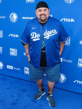 Amerikalı komedyen Gabriel Iglesias (Fluffy), 8 Ağustos 2022 'de ABD' nin Kaliforniya eyaletinin Elysian Park kentindeki Dodger Stadyumu 'nda düzenlenen Kershaw' s Challenge Ping Pong 4 amacına ulaştı..