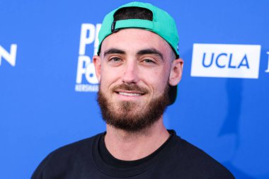 Amerikan profesyonel beyzbol oyuncusu ve Major League Baseball Ligi Dodgers 'ın ilk kalecisi Cody Bellinger 8 Ağustos 2022' de Dodger Stadyumu 'nda düzenlenen Kershaw' s Challenge Pong 4 Amaç 2022 'ye ulaştı.