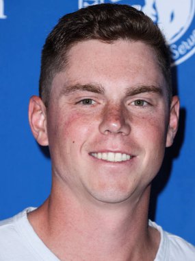 Amerikan profesyonel beyzbol tutucusu Beyzbol Ligi Dodgers oyuncusu Will Smith 8 Ağustos 2022 'de Elysian Park, Los Angeles, Kaliforniya' da düzenlenen Kershaw 's Challenge Ping Pong 4 Amaç 2022' ye ulaştı.