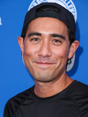 Amerikalı internet kişisi Zach King, 8 Ağustos 2022 'de Dodger Stadyumu' nda düzenlenen Kershaw 's Challenge Ping Pong 4 Amaç 2022' ye ulaştı.. 