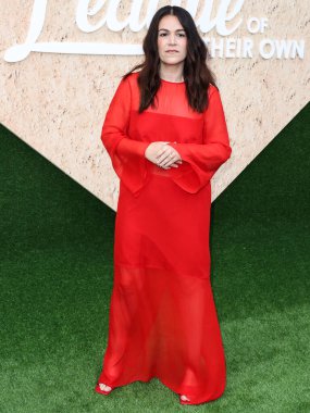 Amerikalı komedyen Abbi Jacobson, 4 Ağustos 2022 'de Los Angeles, Kaliforniya, ABD' de bulunan California Üniversitesi 'ndeki Easton Stadyumu' nda gerçekleştirilen Amazon Prime Video 'nun 