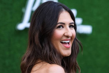 Amerikalı aktris D 'Arcy Carden, 4 Ağustos 2022' de Los Angeles, Kaliforniya 'da bulunan Easton Stadyumu' nda düzenlenen Amazon Prime Video 'nun 