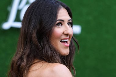 Amerikalı aktris D 'Arcy Carden, 4 Ağustos 2022' de Los Angeles, Kaliforniya 'da bulunan Easton Stadyumu' nda düzenlenen Amazon Prime Video 'nun 