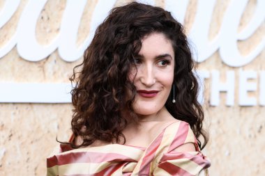 Amerikalı komedyen Kate Berlant, 4 Ağustos 2022 'de Los Angeles, Kaliforniya' da bulunan Easton Stadyumu 'nda düzenlenen Amazon Prime Video' nun 