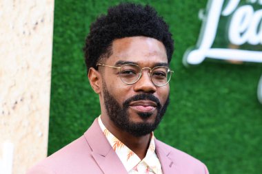 Amerikalı aktör Kendall Johnson, 4 Ağustos 2022 'de Los Angeles, Kaliforniya' da bulunan Easton Stadyumu 'nda düzenlenen Amazon Prime Video' nun 