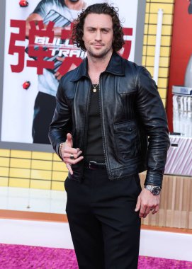 İngiliz aktör Aaron Taylor-Johnson, 1 Ağustos 2022 'de Westwood, Los Angeles, Kaliforniya' daki Regency Village Theatre 'da düzenlenen Sony Pictures' Bullet Train 'in Los Angeles prömiyerine geldi.. 