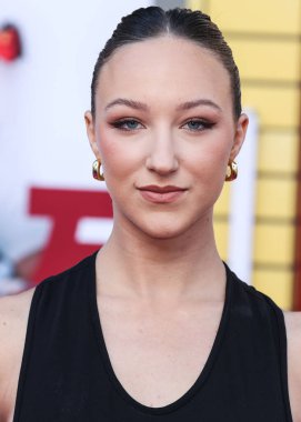 Ava Michelle, 1 Ağustos 2022 'de Westwood, Los Angeles, Kaliforniya, ABD' deki Regency Village Theatre 'da düzenlenen Sony Pictures' ın 'Bullet Train' galasına geliyor.. 
