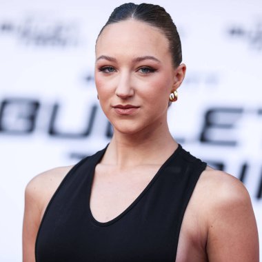 Ava Michelle, 1 Ağustos 2022 'de Westwood, Los Angeles, Kaliforniya, ABD' deki Regency Village Theatre 'da düzenlenen Sony Pictures' ın 'Bullet Train' galasına geliyor.. 