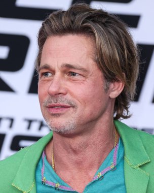 Amerikalı aktör Brad Pitt, 1 Ağustos 2022 'de Westwood, Los Angeles, Kaliforniya, ABD' deki Regency Village Theatre 'da düzenlenen Sony Pictures' Bullet Train 'in Los Angeles prömiyerine geldi.. 