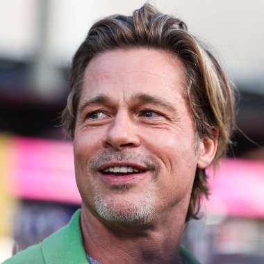 Amerikalı aktör Brad Pitt, 1 Ağustos 2022 'de Westwood, Los Angeles, Kaliforniya, ABD' deki Regency Village Theatre 'da düzenlenen Sony Pictures' Bullet Train 'in Los Angeles prömiyerine geldi.. 
