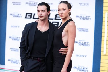 Bryan Pearn ve Ava Michelle, 1 Ağustos 2022 'de Westwood, Los Angeles, Kaliforniya, ABD' deki Regency Village Theatre 'da düzenlenen Sony Pictures' Bullet Train 'in Los Angeles prömiyerine geldiler.. 
