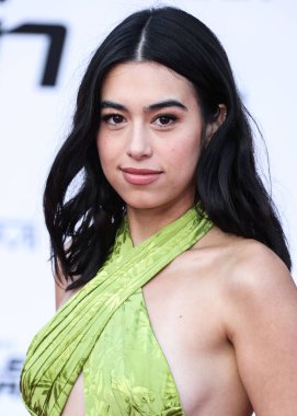 Jade Bender, 1 Ağustos 2022 'de Westwood, Los Angeles, Kaliforniya, ABD' deki Regency Village Theatre 'da düzenlenen Sony Pictures' ın 'Bullet Train' galasına gelir.. 