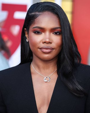 Ryan Destiny, 1 Ağustos 2022 'de Westwood, Los Angeles, Kaliforniya, ABD' deki Regency Village Theatre 'da düzenlenen Sony Pictures' ın 'Bullet Train' galasına geliyor.. 