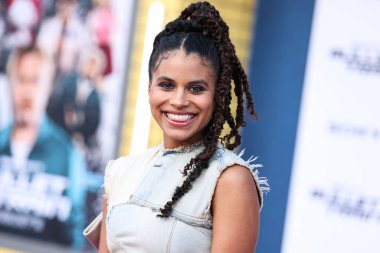 Alman-Amerikan aktris Zazie Beetz, 1 Ağustos 2022 'de Westwood, Los Angeles, Kaliforniya, ABD' deki Regency Village Theatre 'da düzenlenen Sony Pictures' ın 'Bullet Train' galasına geldi.. 