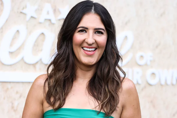 Amerikalı aktris D 'Arcy Carden, 4 Ağustos 2022' de Los Angeles, Kaliforniya 'da bulunan Easton Stadyumu' nda düzenlenen Amazon Prime Video 'nun 