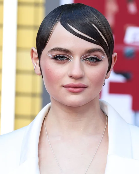 Amerikanska Skådespelerskan Joey King Bär Cong Tri Klänning Azalea Wang — Stockfoto