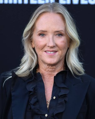 Amazon Stüdyoları Başkanı Jennifer Salke, 28 Temmuz 2022 'de Westwood, Los Angeles, Kaliforniya, ABD' deki Regency Village Theatre 'da düzenlenen Amazon Prime Video' nun 13 Yaşamı 'nın Los Angeles galasına geldi.. 