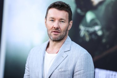Avustralyalı aktör Joel Edgerton, 28 Temmuz 2022 'de Westwood, Los Angeles, Kaliforniya, ABD' deki Regency Village Theatre 'da düzenlenen Amazon Prime Video' nun 13 Yaşamı 'nın Los Angeles prömiyerine geldi.. 