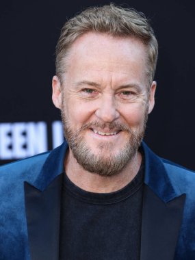 Avustralyalı aktör Paul Gleeson, 28 Temmuz 2022 'de Westwood, Los Angeles, Kaliforniya, ABD' deki Regency Village Theatre 'da düzenlenen Amazon Prime Video' nun 13 Yaşamı 'nın Los Angeles prömiyerine geldi.. 