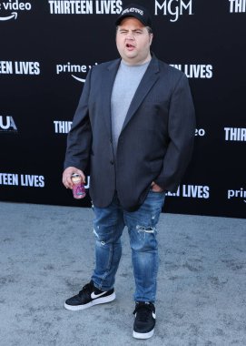Amerikalı aktör Paul Walter Hauser, 28 Temmuz 2022 'de Westwood, Los Angeles, Kaliforniya, ABD' deki Regency Village Theatre 'da düzenlenen Amazon Prime Video' nun 13 Yaşamı 'nın Los Angeles prömiyerine geldi..