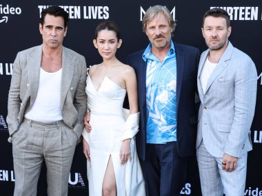 Amerikalı aktör Viggo Mortensen, Avustralyalı aktör Joel Edgerton, İrlandalı aktör Colin Farrell ve Pattakorn Tangsupakul (Ploy), 28 Temmuz 'da Regency Village Theatre' da düzenlenen '13 Yaşamı' adlı Amazon Prime Video 'un Los Angeles galasına geldiler.