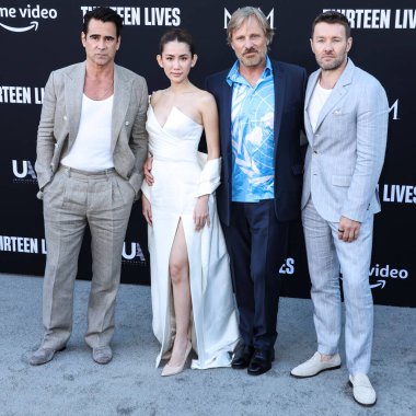 Amerikalı aktör Viggo Mortensen, Avustralyalı aktör Joel Edgerton, İrlandalı aktör Colin Farrell ve Pattakorn Tangsupakul (Ploy), 28 Temmuz 'da Regency Village Theatre' da düzenlenen '13 Yaşamı' adlı Amazon Prime Video 'un Los Angeles galasına geldiler.