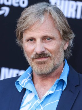 Amerikalı aktör Viggo Mortensen, 28 Temmuz 2022 'de Westwood, Los Angeles, Kaliforniya, ABD' deki Regency Village Theatre 'da düzenlenen Amazon Prime Video' nun 13 Yaşamı 'nın Los Angeles prömiyerine geldi..
