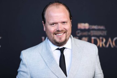 İngiliz aktör Gavin Spokes, 27 Temmuz 2022 'de ABD' nin Kaliforniya eyaletinin Los Angeles kentinde bulunan Akademi Film Müzesi 'nde düzenlenen HBO' nun Orijinal Drama Dizisi House of the Dragon 'un 1. sezonunun dünya prömiyerine geldi.. 