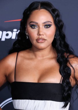Ayesha Curry, 18 Temmuz 2022 'de Hollywood, Los Angeles, Kaliforniya, ABD' deki TCL Çin Tiyatrosu IMAX 'te düzenlenen Universal Pictures' No 'nun dünya prömiyerine geldi.. 