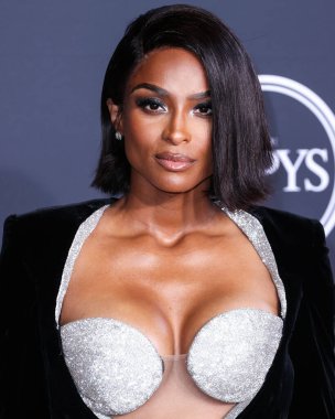 Amerikalı şarkıcı Ciara (Ciara Princess Wilson), 20 Temmuz 2022 'de Dolby Tiyatrosu' nda düzenlenen 2022 ESPY Ödülleri 'ne geldi..