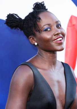Lupita Nyong 'o, 18 Temmuz 2022' de Hollywood, Los Angeles, Kaliforniya, ABD 'deki TCL Çin Tiyatrosu IMAX' te düzenlenen Universal Pictures 'No' nun dünya prömiyerine geldi.. 