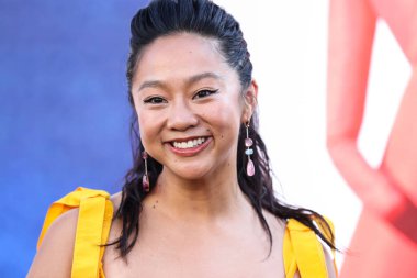 Stephanie Hsu, 18 Temmuz 2022 'de Hollywood, Los Angeles, Kaliforniya, ABD' deki TCL Çin Tiyatrosu IMAX 'te düzenlenen Universal Pictures' No 'filminin dünya prömiyerine geldi.