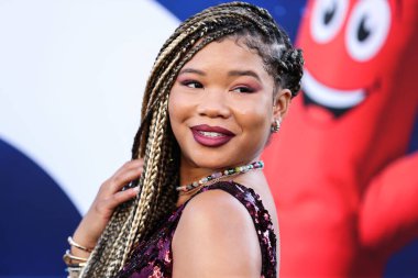 Storm Reid, 18 Temmuz 2022 'de Hollywood, Los Angeles, Kaliforniya, ABD' deki TCL Çin Tiyatrosu IMAX 'te düzenlenen Universal Pictures' No 'filminin dünya prömiyerine geldi.. 